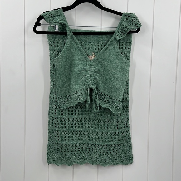 🆕Hem & Thread Crochet Knit Top & Skirt Set Scallop detail S,M & L Available - Picture 7 of 10